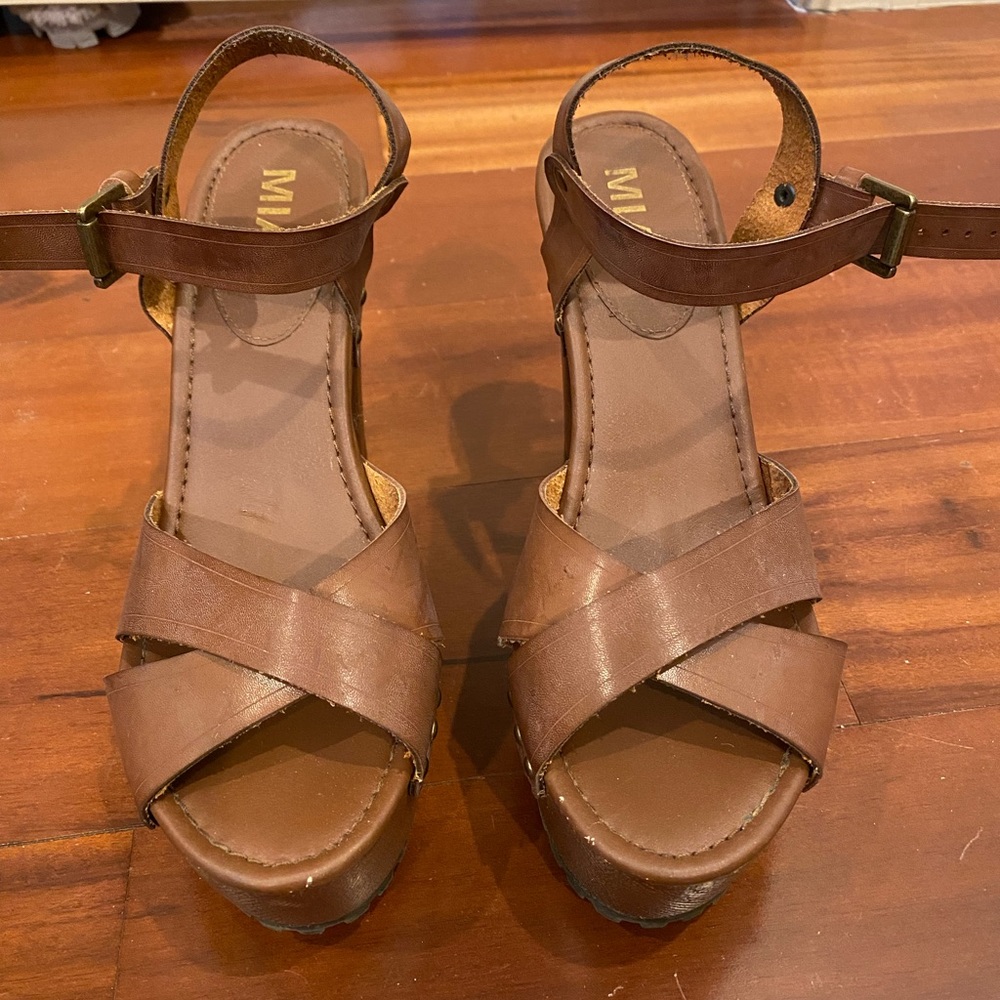 MIA Brown Chunky Heel